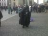 img00131-20111210-1110_t1_1.jpg